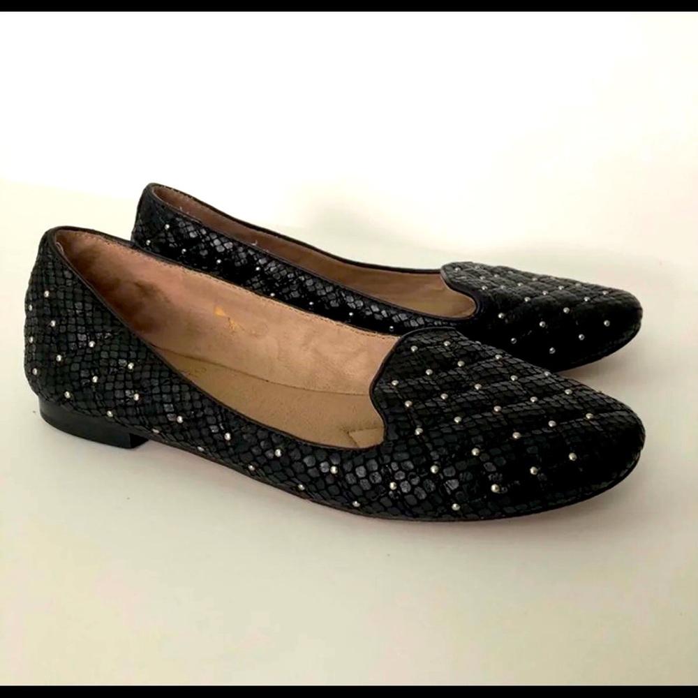 Vince Camuto studded flats 💥